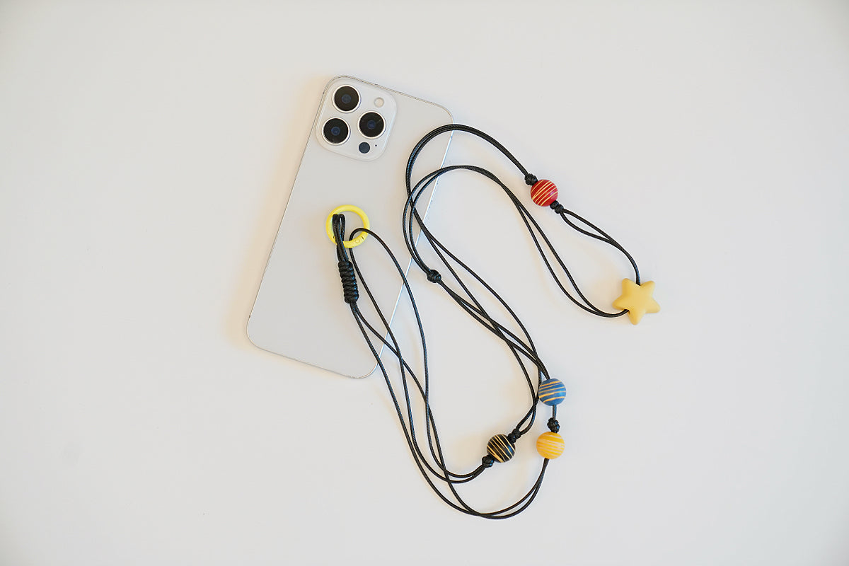 Crossbody Phone Lanyard: 3D Flower Charm, Crossbody Strap, Anti-Theft